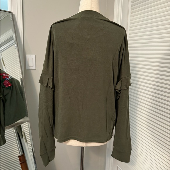 Love Riche | Long Sleeved Olive Green with Jewel Flower Appliqué Top | Medium - Picture 2 of 9
